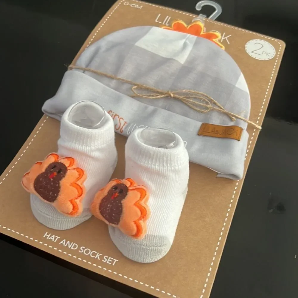 NWT LILA and JACK My first Thanksgiving Hat & socks